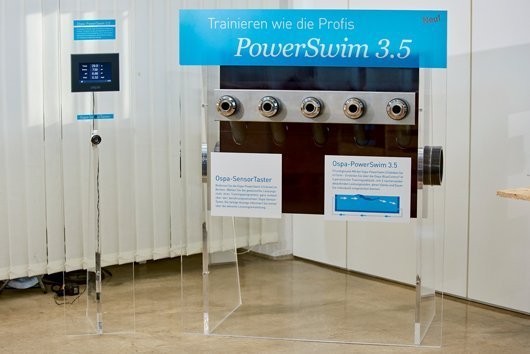 Die neu entwickelte ­Gegenstromanlage „Ospa-PowerSwim 3.5“ soll mit ihrer breiten und gleichmäßigen Strömung ein möglichst natürliches Schwimm­erlebnis bieten. Foto: Tom Philippi